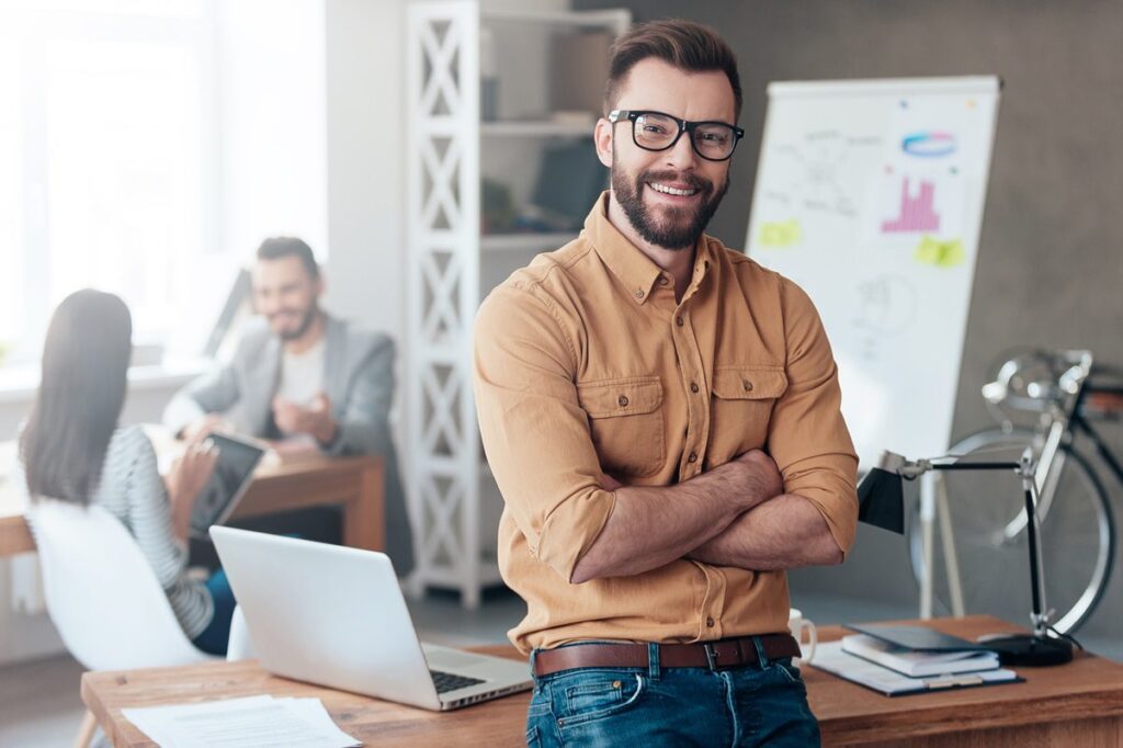 Imagem representativa da marca GR Assessoria Contábil, destacando sua excelência e personalização. Conheça nossos serviços especializados, oferecendo assessoria contábil de qualidade para otimizar suas finanças pessoais ou empresariais.